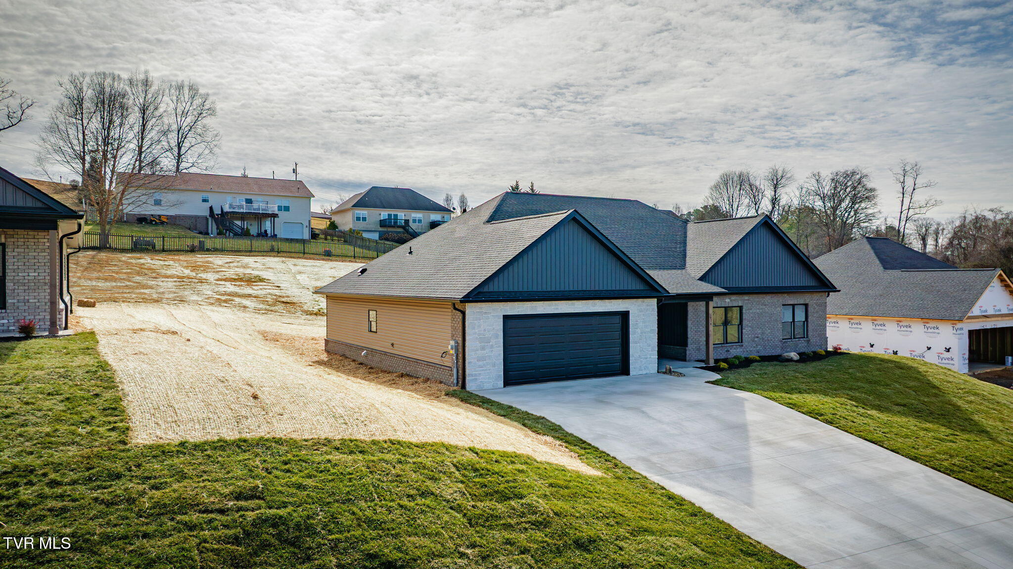 474 Middays Rest Jonesborough, TN 37659 - Photo 3 of 33 002-2