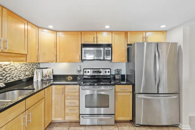 $249,900 | 110 1st Avenue Northeast, Unit F1202, Minneapolis, MN 55413