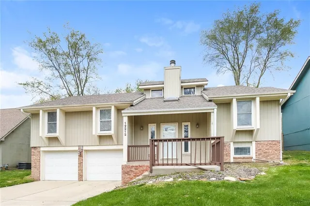 $2,240 | 12212 East 58 Terrace, Kansas City, MO 64133