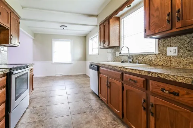 $2,240 | 12212 East 58 Terrace, Kansas City, MO 64133