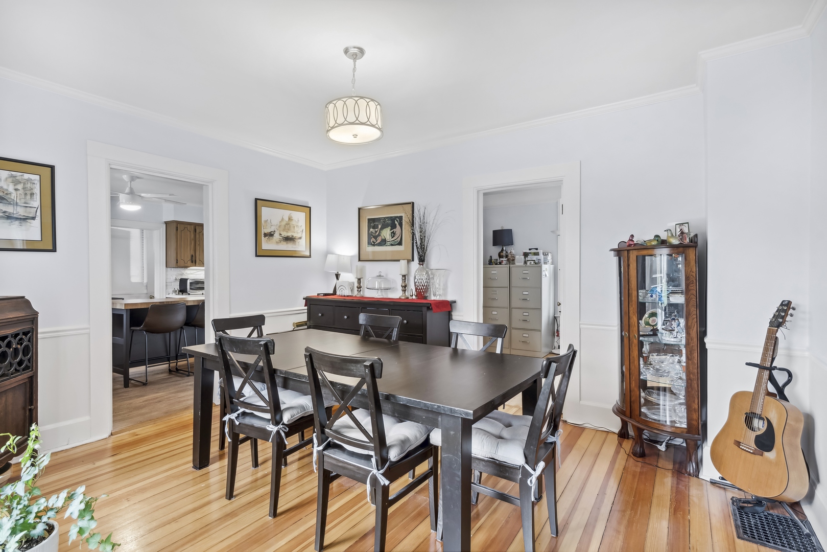 718 Sheridan Road Lake Bluff, IL 60044 - Photo 6 of 36 a view of a dining room with furniture and wooden floor
