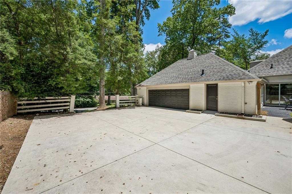 2211 Hill Park Court Decatur, GA 30033 - Photo 25 of 34