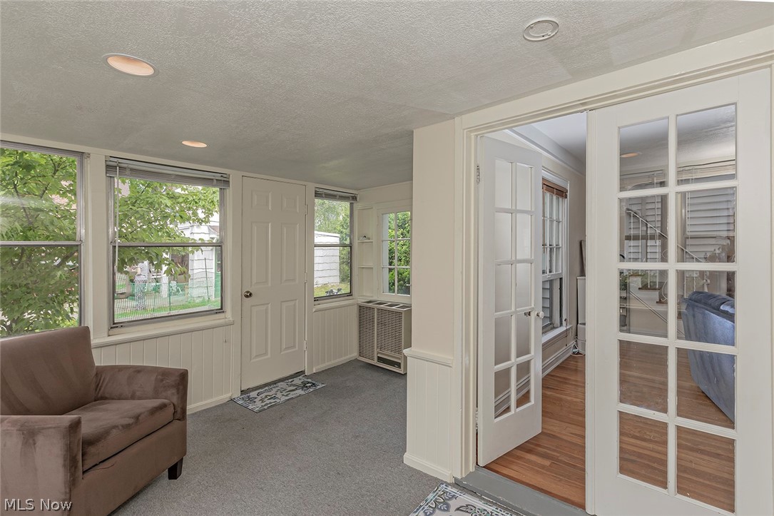 3672 Rawnsdale Road Beachwood, OH 44122 - Photo 8 of 35 The sunroom, office or mudroom is full of natural light!