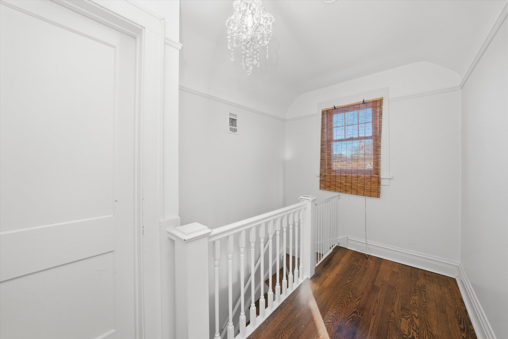 314 Elm Street Lombard, IL 60148 - Photo 23 of 43 a view of a hallway with windows