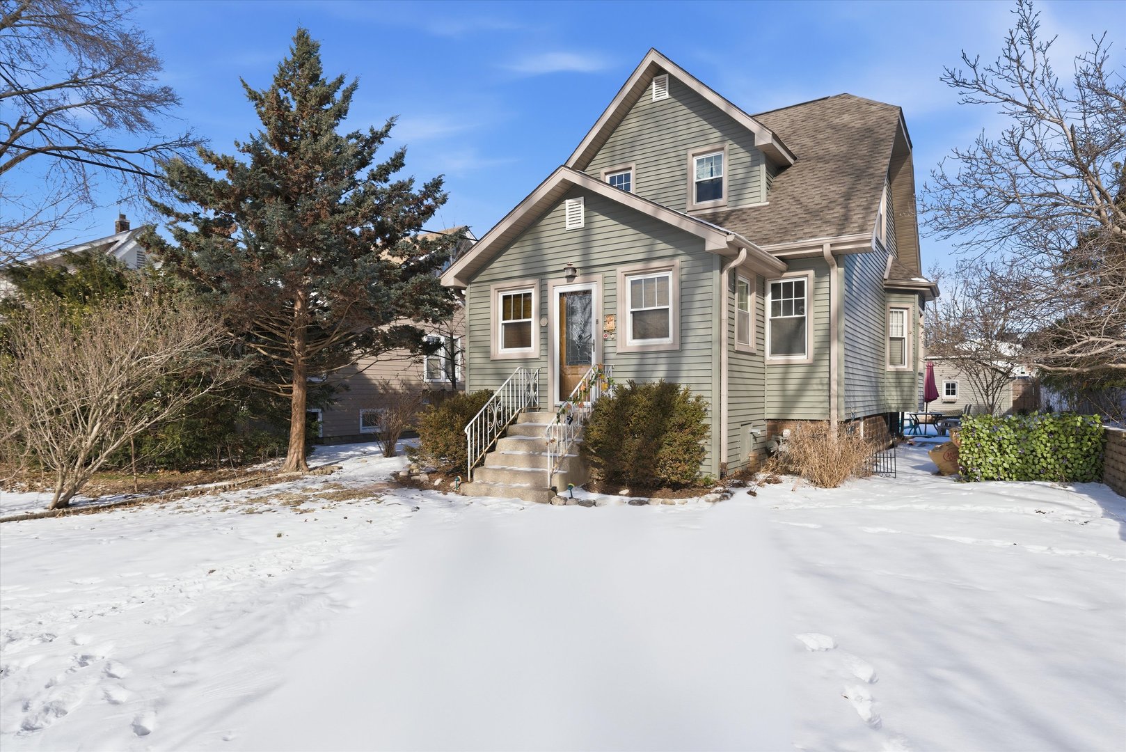 314 Elm Street Lombard, IL 60148 - Photo 3 of 43 a view of a house with a yard