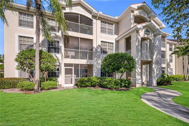 $329,000 | 4620 St Croix Lane, Unit 918, Naples, FL 34109