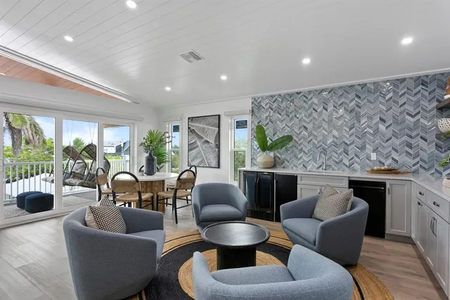 $2,999,000 | 2203 Avenue B, Bradenton Beach, FL 34217