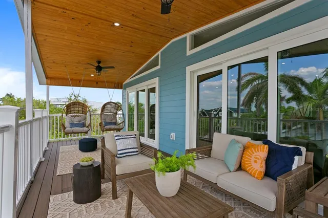 $2,999,000 | 2203 Avenue B, Bradenton Beach, FL 34217