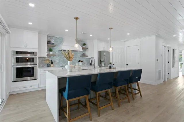 $2,999,000 | 2203 Avenue B, Bradenton Beach, FL 34217