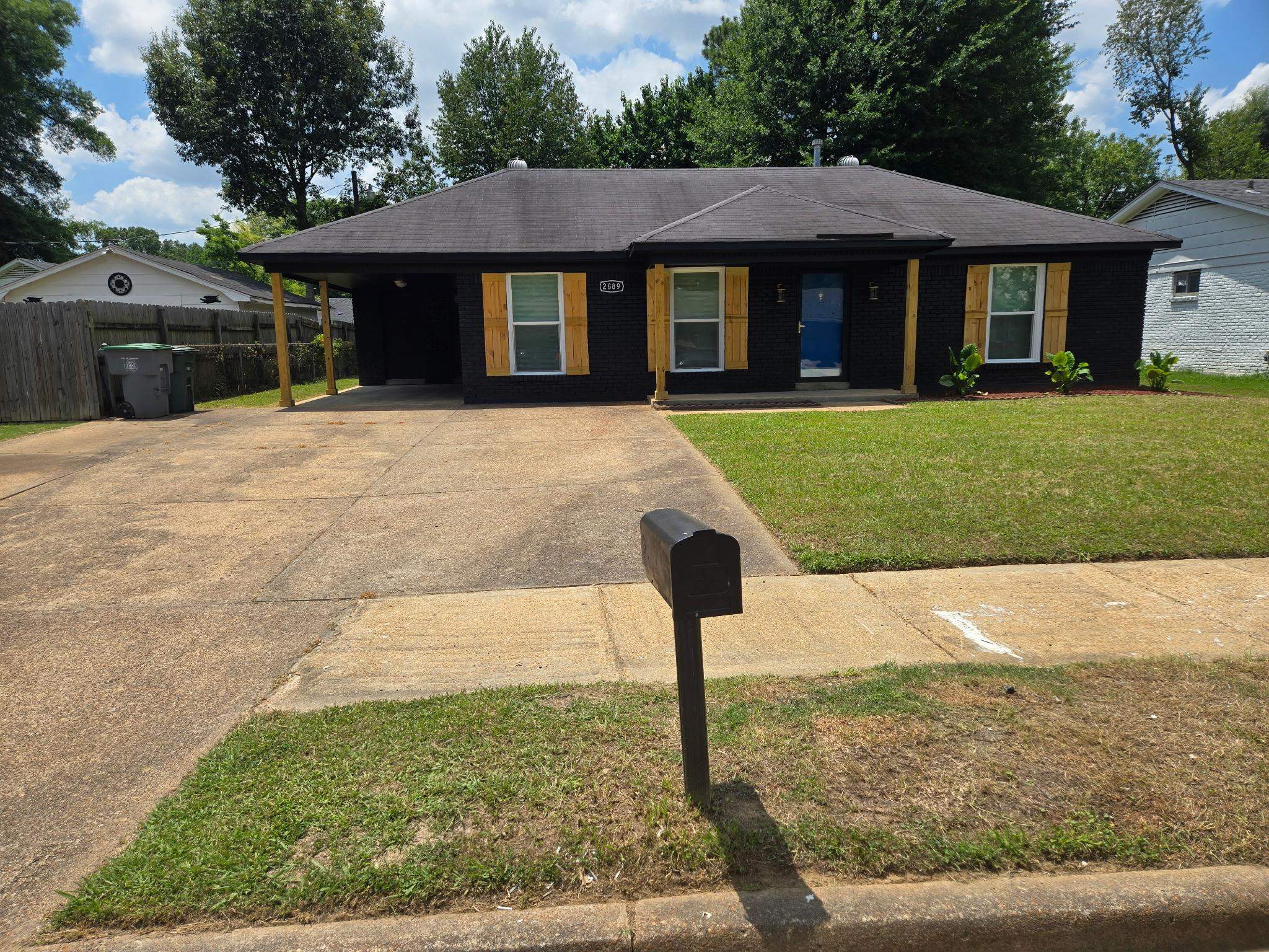 2889 Randy Cove Memphis, TN 38118 - Photo 1 of 18