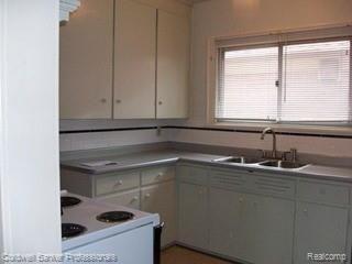886 Nottingham Road, Unit 888 Grosse Pointe Park, MI 48230 - Photo 36 of 48