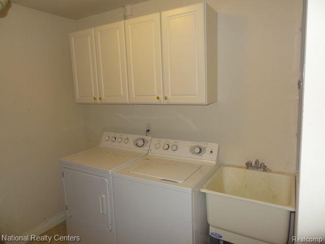 45707 North Stonewood Road Canton, MI 48187 - Photo 12 of 24