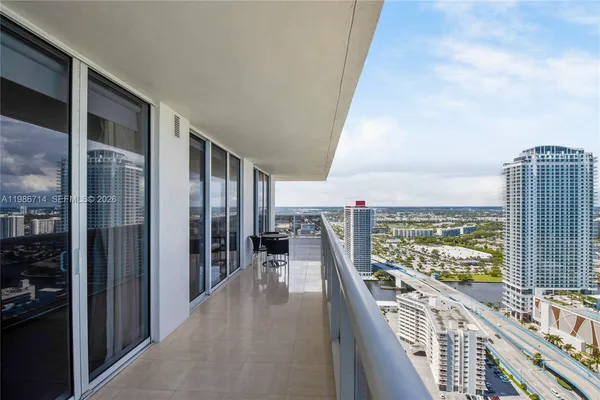 $7,000 | 1830 South Ocean Drive, Unit 3508, Hallandale Beach, FL 33009