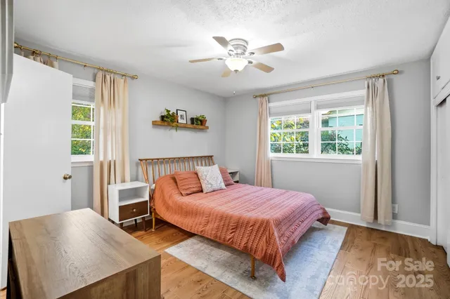 $500,000 | 3027 Telford Place, Charlotte, NC 28205