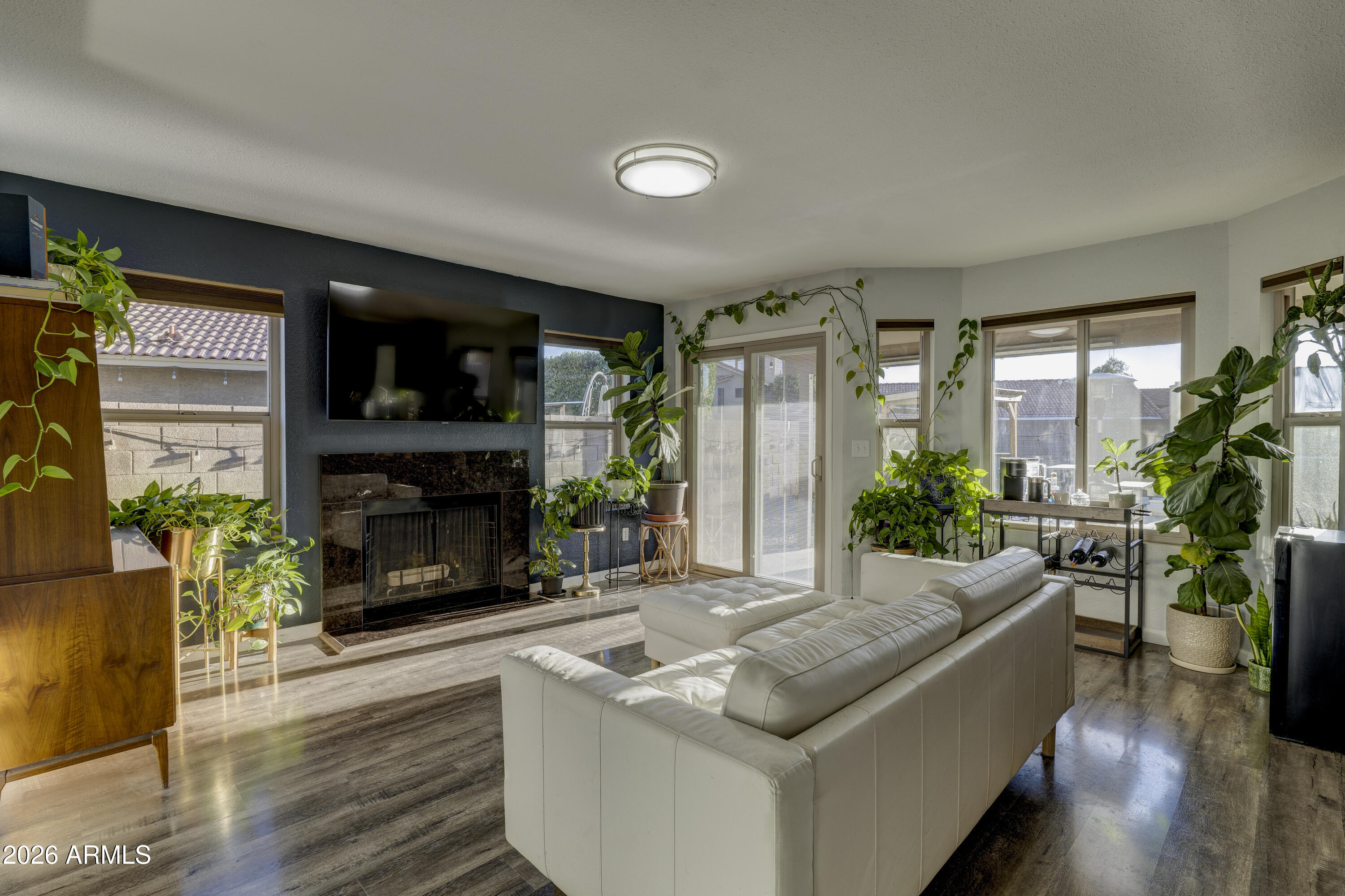 15030 South 28th Street Phoenix, AZ 85048 - Photo 15 of 32 Living Room