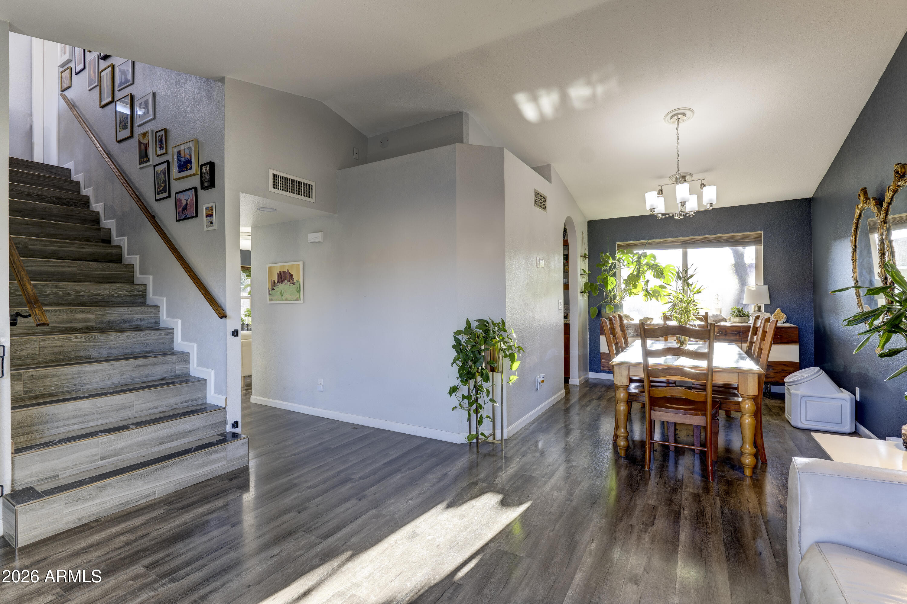 15030 South 28th Street Phoenix, AZ 85048 - Photo 6 of 32 Front Room/Dining