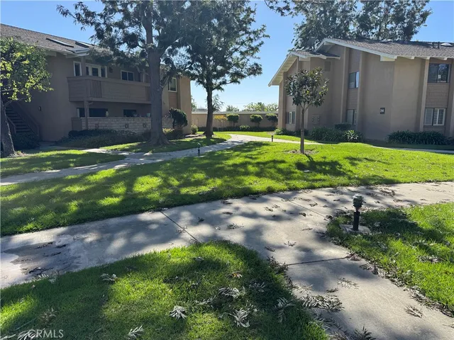$3,000 | 8788 Coral Springs Court, Huntington Beach, CA 92646