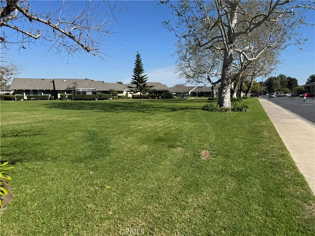 $3,000 | 8788 Coral Springs Court, Huntington Beach, CA 92646