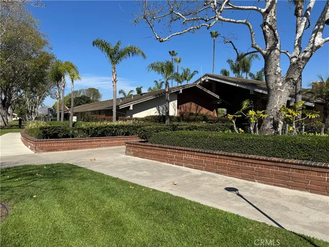 $3,000 | 8788 Coral Springs Court, Huntington Beach, CA 92646