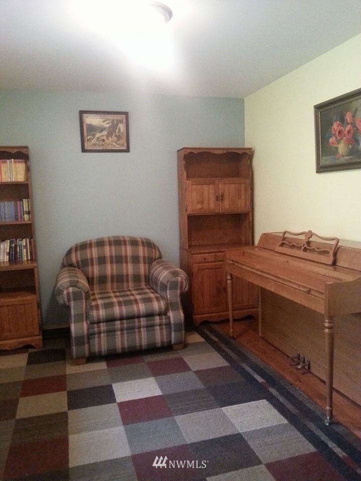 3170 East Rasor Road Belfair, WA 98528 - Photo 6 of 14 Gallery Image 6