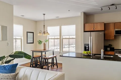 $675,000 | 4 Repton Place, Unit 4213, Watertown, MA 02472