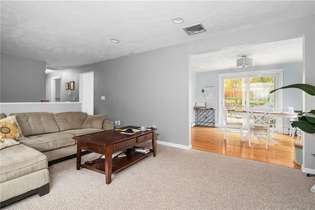 $539,900 | 11 Secluded Court, Cumberland, RI 02864