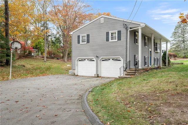 $539,900 | 11 Secluded Court, Cumberland, RI 02864