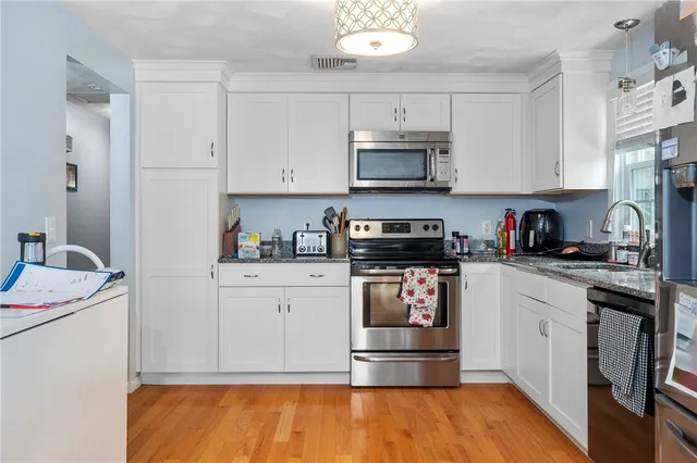 $539,900 | 11 Secluded Court, Cumberland, RI 02864