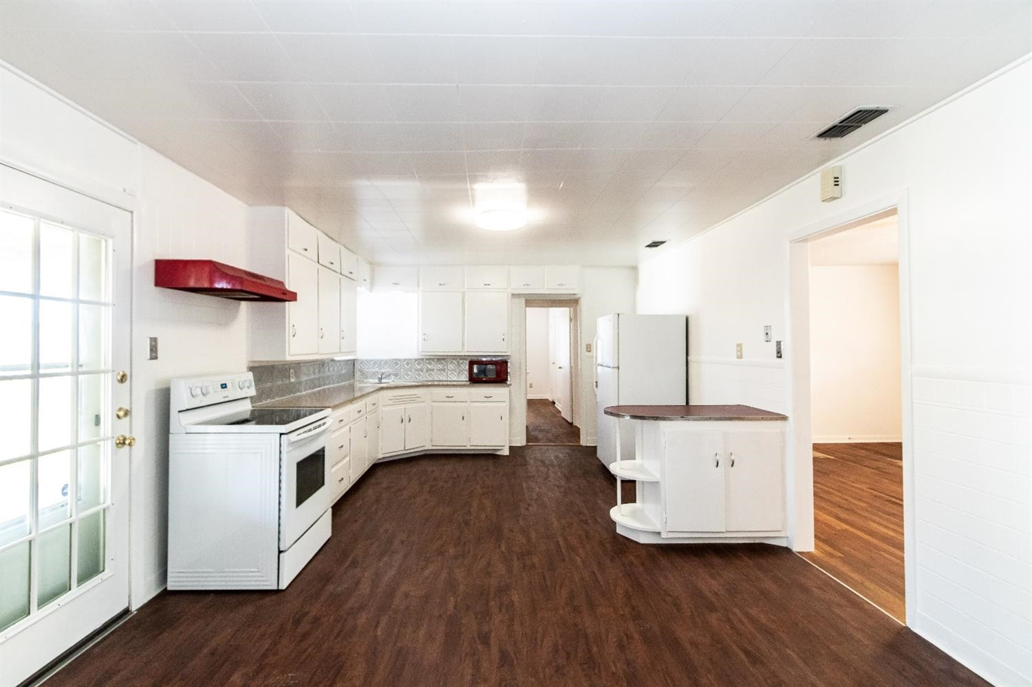 4002 33rd Street Lubbock, TX 79410 - Photo 14 of 40 Kitchen