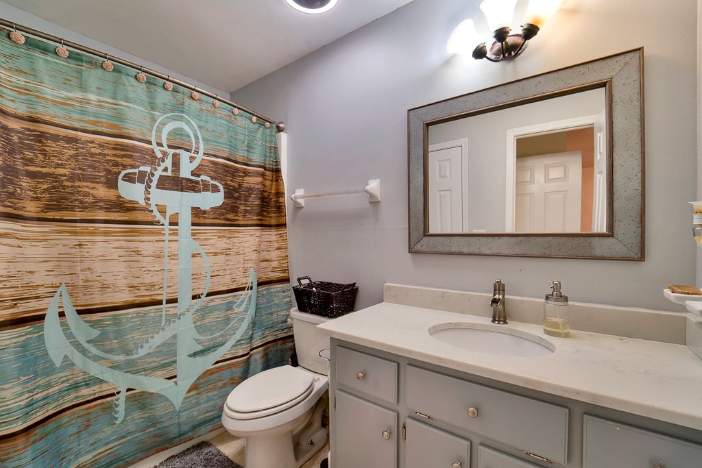 16345 Beasley Road Foley, AL 36535 - Photo 12 of 24 Guest Bathroom