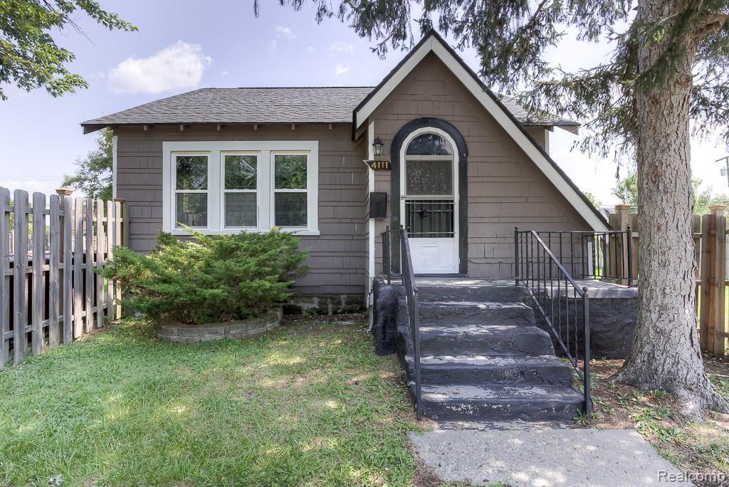 4111 Spring Hill Avenue Inkster, MI 48141 - Photo 1 of 20 4111 Spring Hill (19).jpg