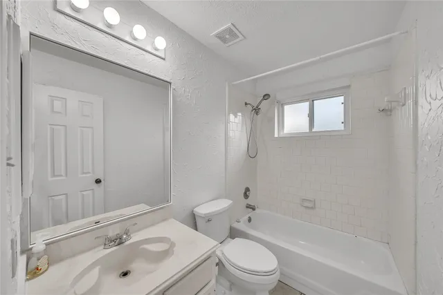 $2,000 | 16531 Tranquil Drive, Sugar Land, TX 77498