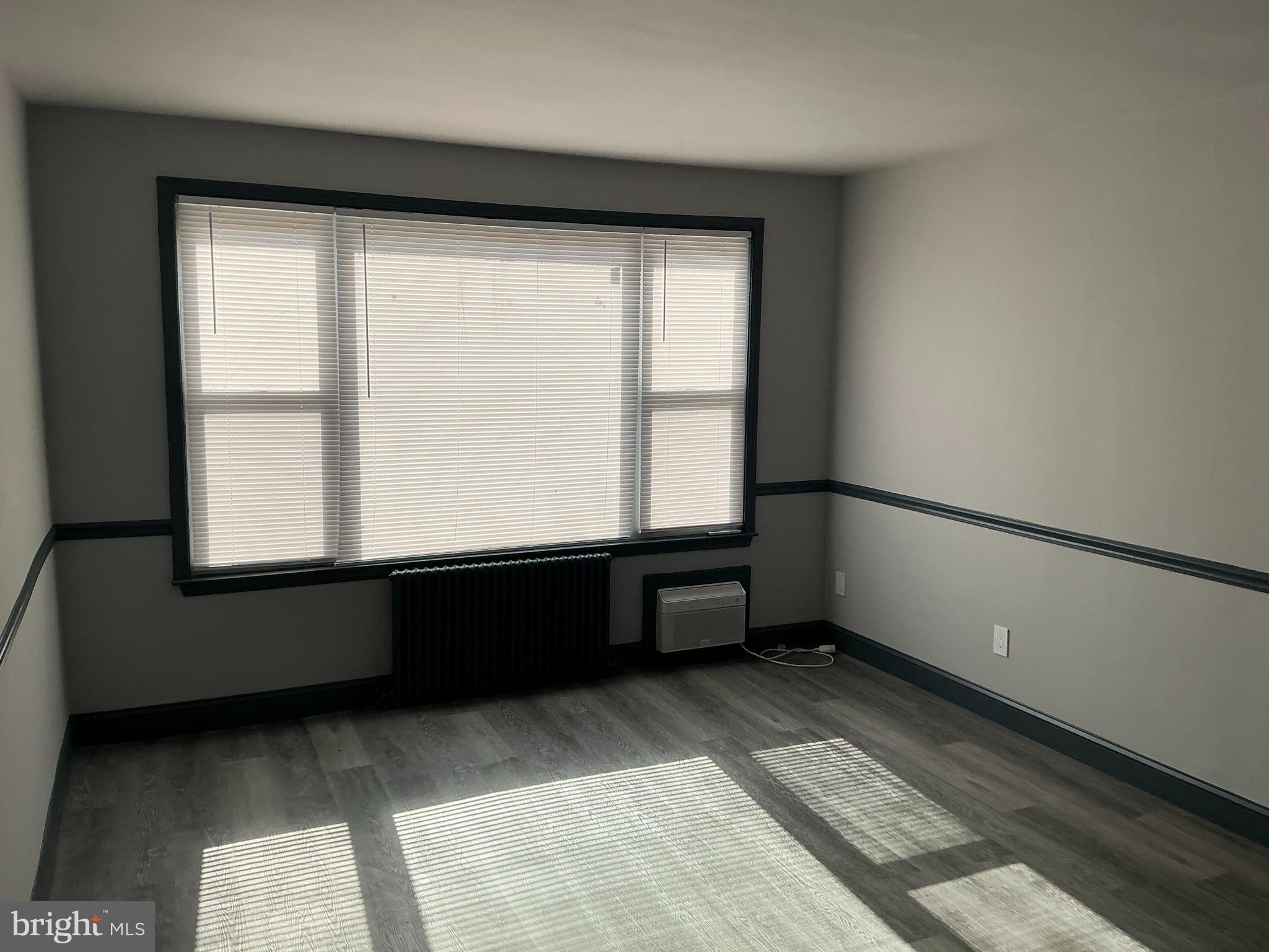 4004 E Street Southeast, Unit 106 Washington, DC 20019 - Photo 16 of 17 a room with window