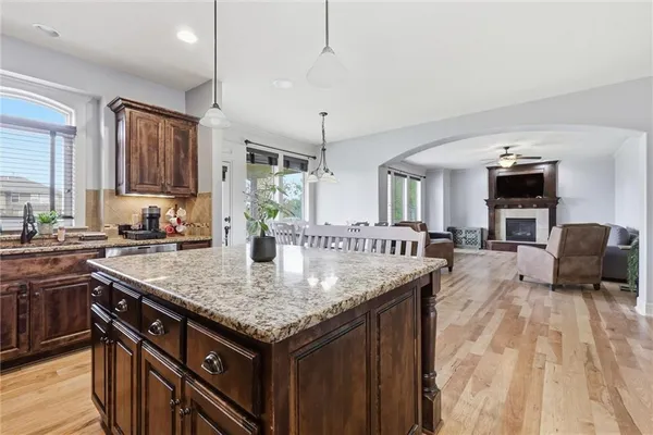 $675,000 | 24004 West 124th Street, Olathe, KS 66061