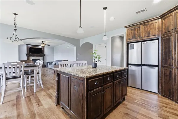 $675,000 | 24004 West 124th Street, Olathe, KS 66061