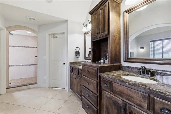 $675,000 | 24004 West 124th Street, Olathe, KS 66061