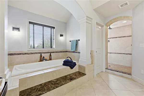 $675,000 | 24004 West 124th Street, Olathe, KS 66061