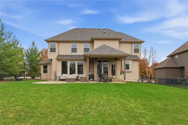 $675,000 | 24004 West 124th Street, Olathe, KS 66061