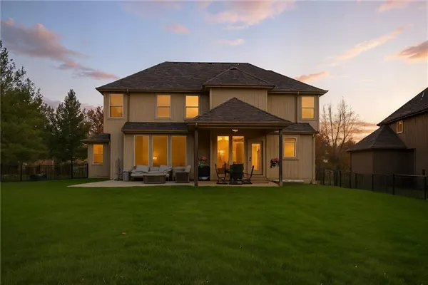 $675,000 | 24004 West 124th Street, Olathe, KS 66061