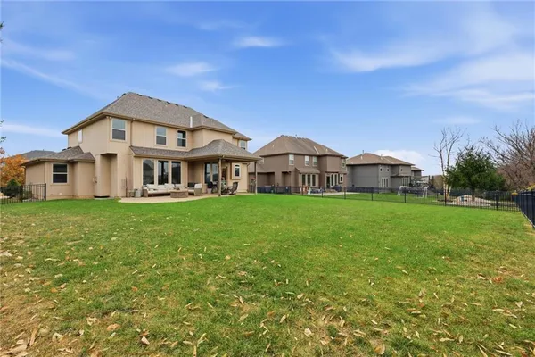 $675,000 | 24004 West 124th Street, Olathe, KS 66061