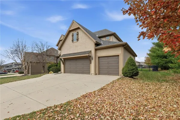 $675,000 | 24004 West 124th Street, Olathe, KS 66061