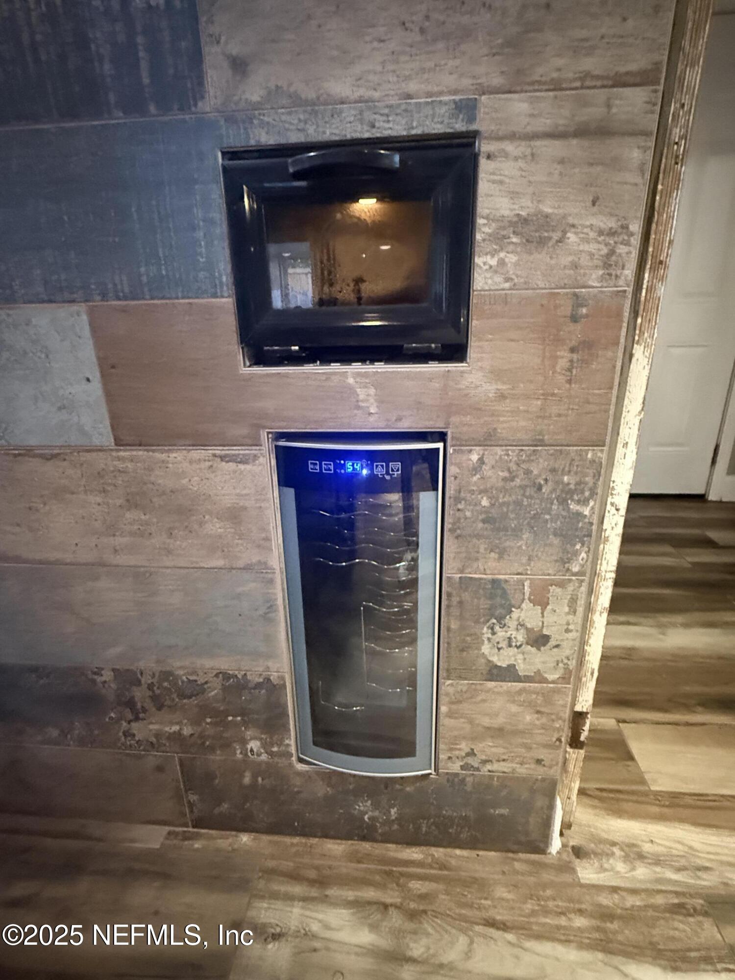 4026 Cedar Island Road East Jacksonville, FL 32250 - Photo 18 of 26 Wine Cooler