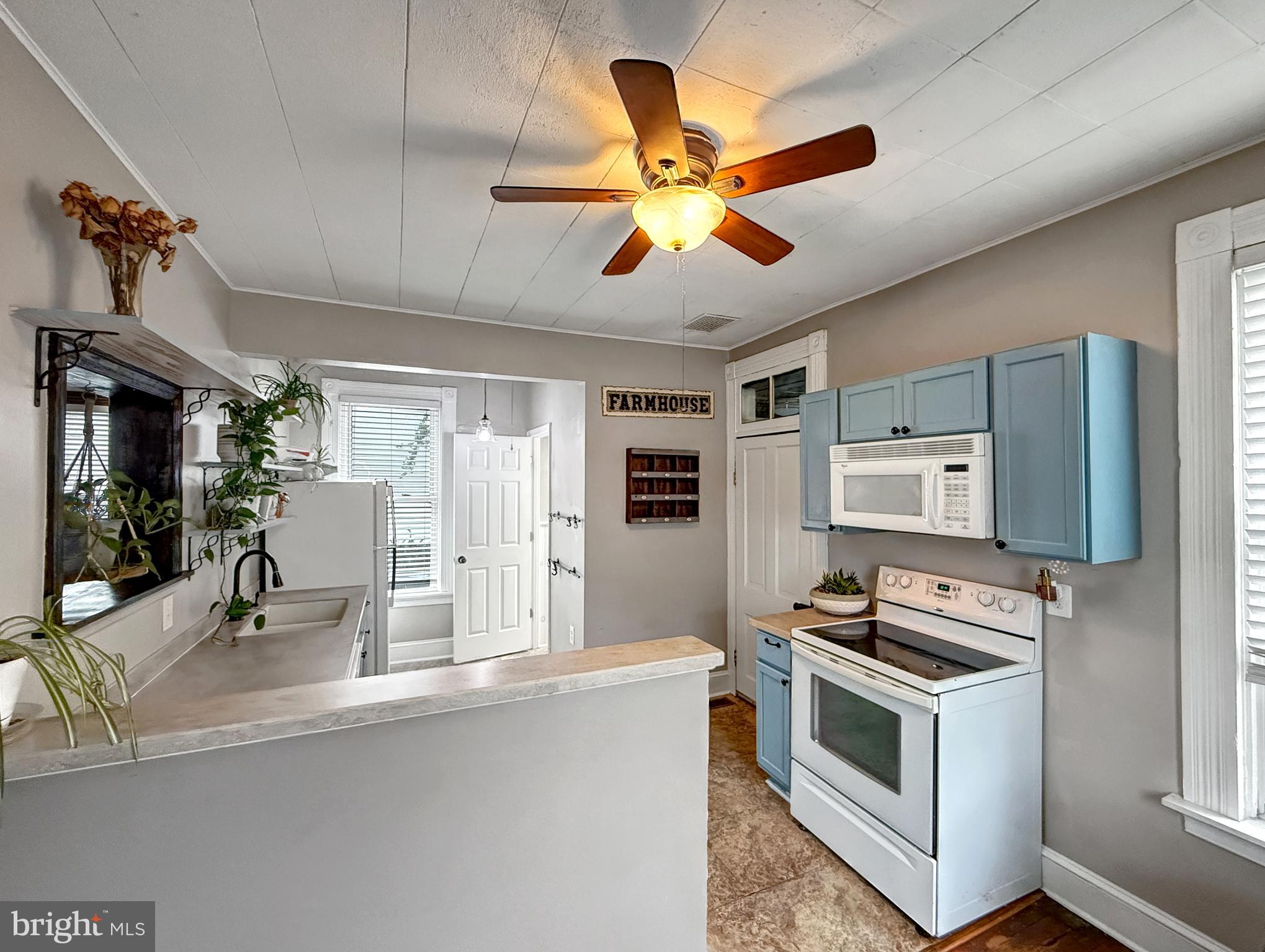 500 South Mildred Street Ranson, WV 25438 - Photo 13 of 31 Kitchen