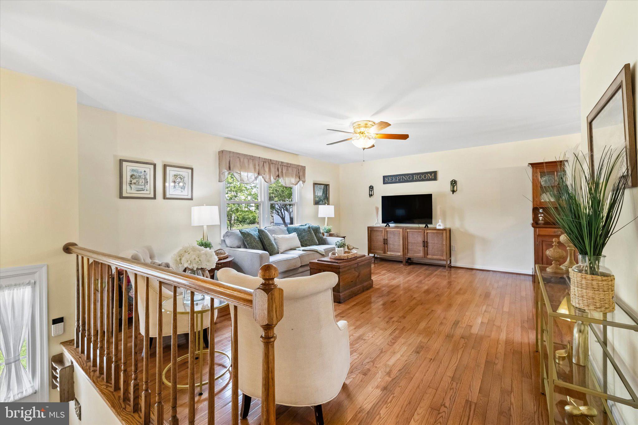6 True Road Stafford, VA 22556 - Photo 6 of 47 Gleaming hardwood floors!