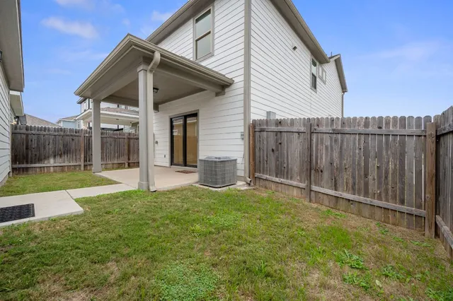 a view of a backyard with a backyard