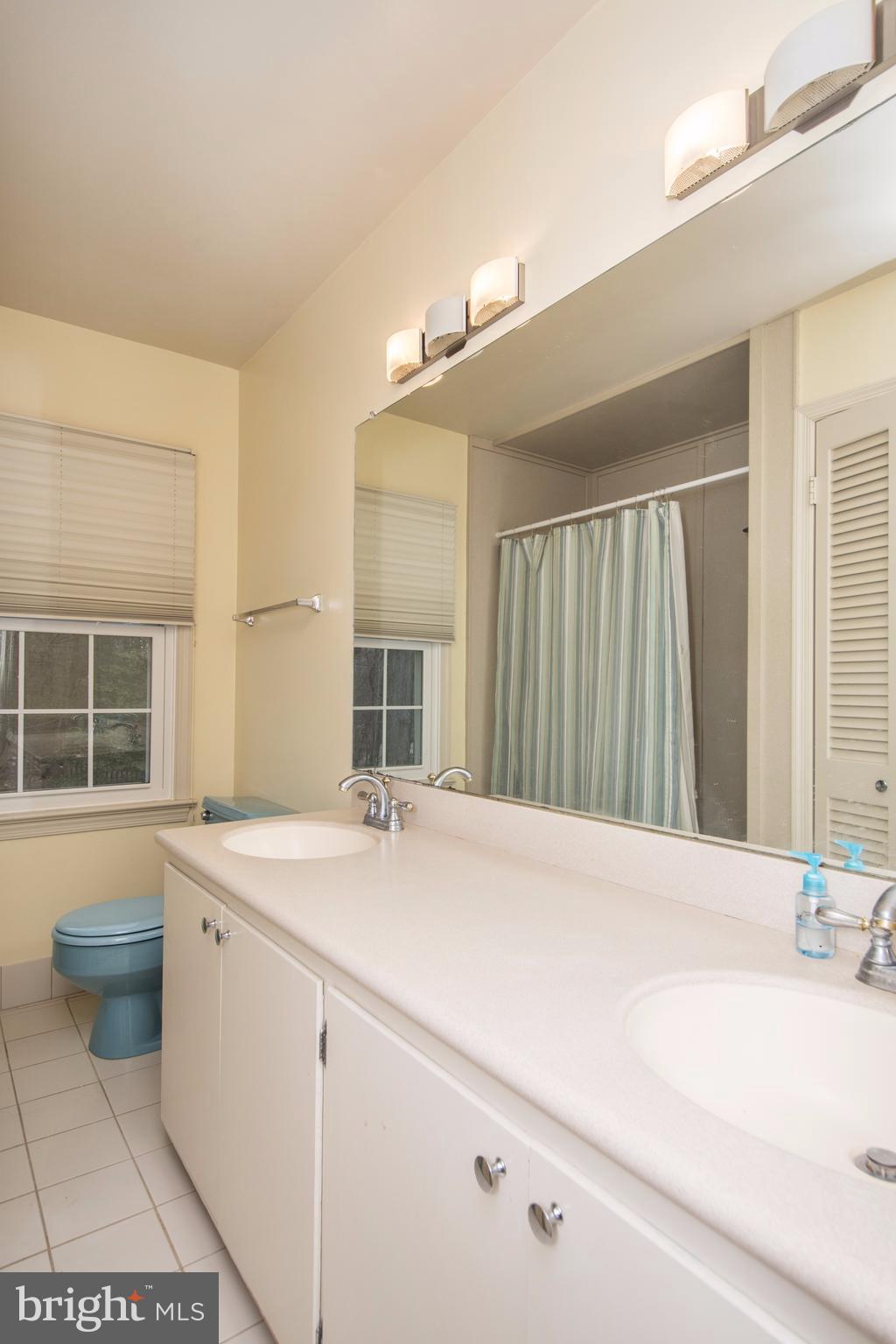 9501 Emory Grove Road Gaithersburg, MD 20877 - Photo 19 of 26 Bathroom