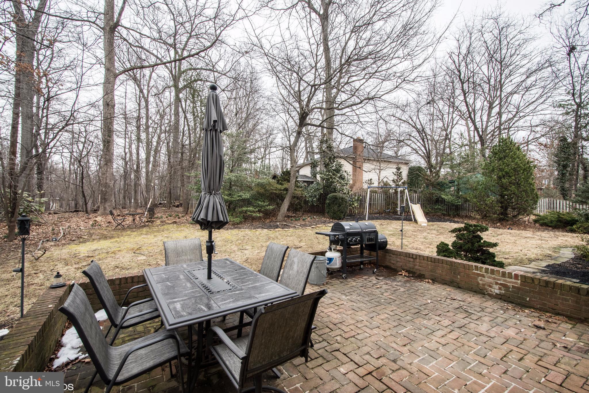 9501 Emory Grove Road Gaithersburg, MD 20877 - Photo 25 of 26 Rear view