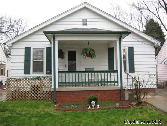2022 Elizabeth Street Springfield, IL 62702 - Photo 1 of 6