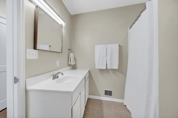 $218,000 | 3215 East Locust Street, Unit A13, Davenport, IA 52803