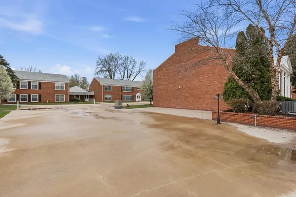 $218,000 | 3215 East Locust Street, Unit A13, Davenport, IA 52803